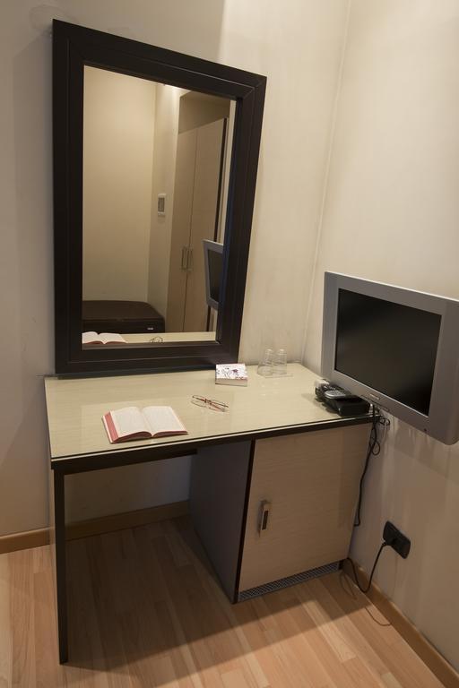 My Rooms Rome Room photo